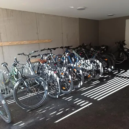 Klus Brugg Lägenhet *